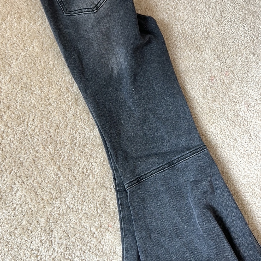 Forever 21 Black jeans - Picture 4 of 7